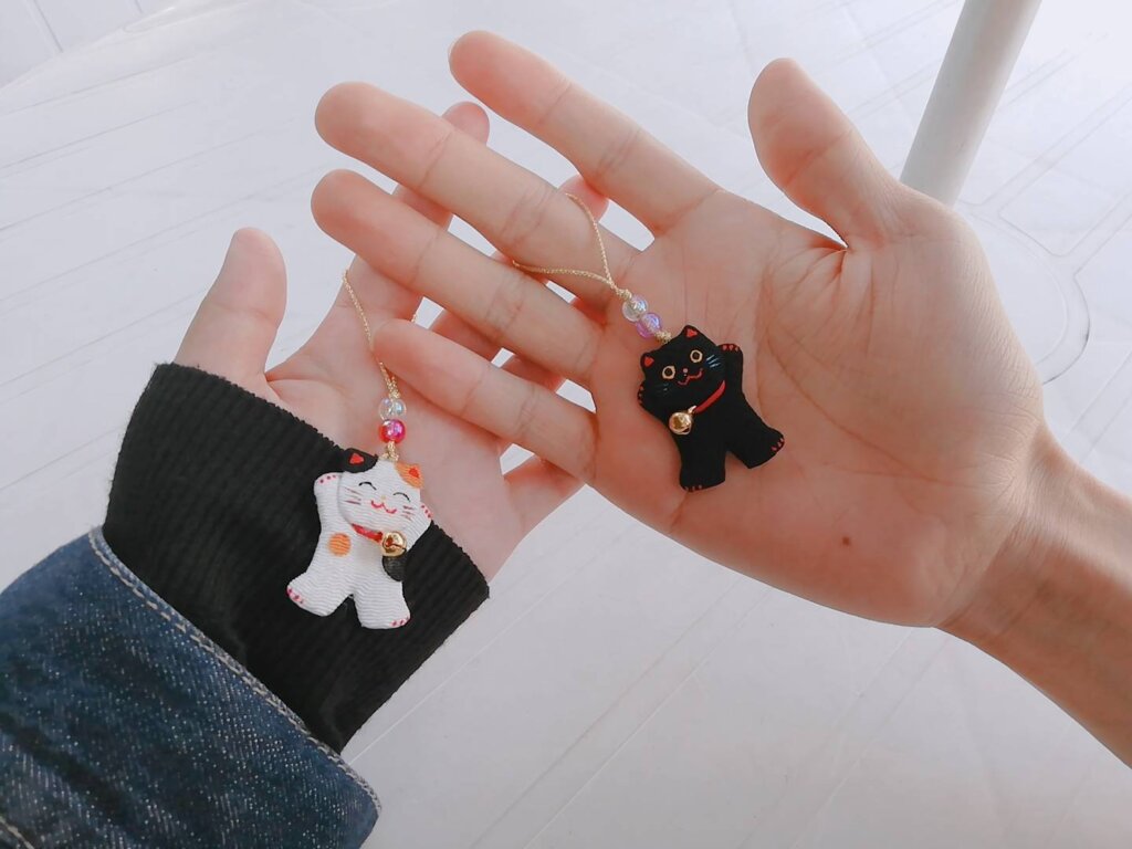 カップルのペアのキーホルダー