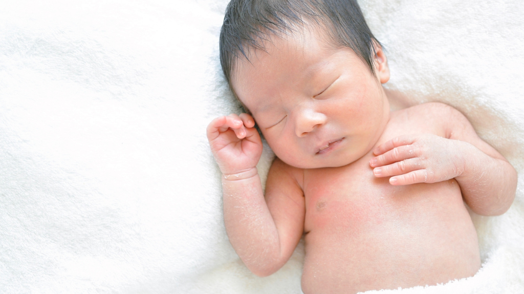 ◆ 赤ちゃんの1年を「成長アルバム」にまとめよう