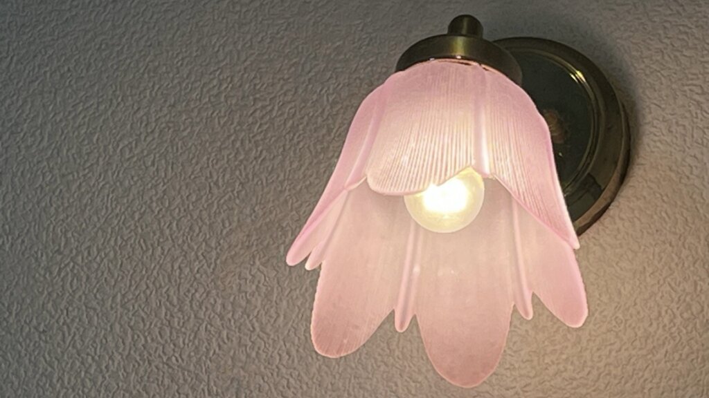 レトロなデザインのライト